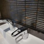 LIXILボーダータイル貼り洗面施工例